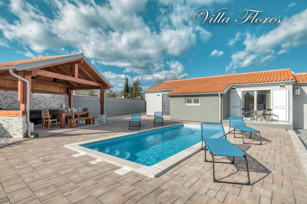 Villa Flores Kavran Екстериор снимка